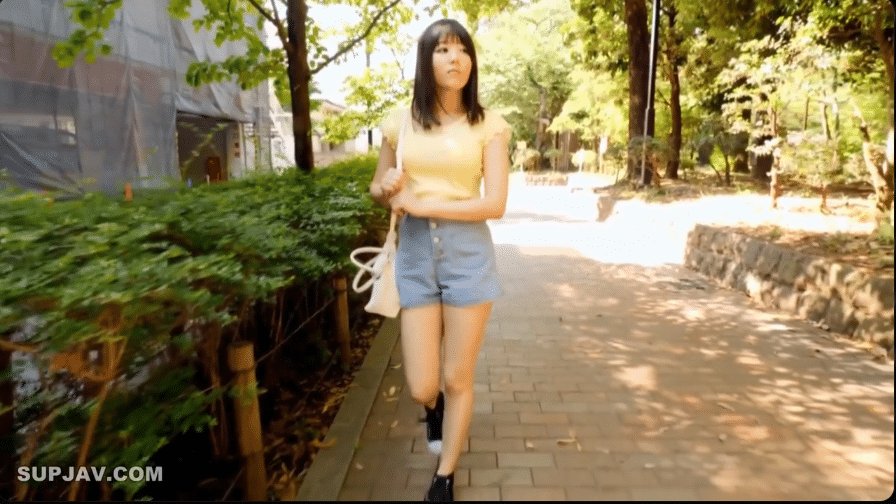 หนัง av สาวใส่กางเกงขาสั้นกางเกงชั้นในโผล่สุดเย้ายวน FSET-779